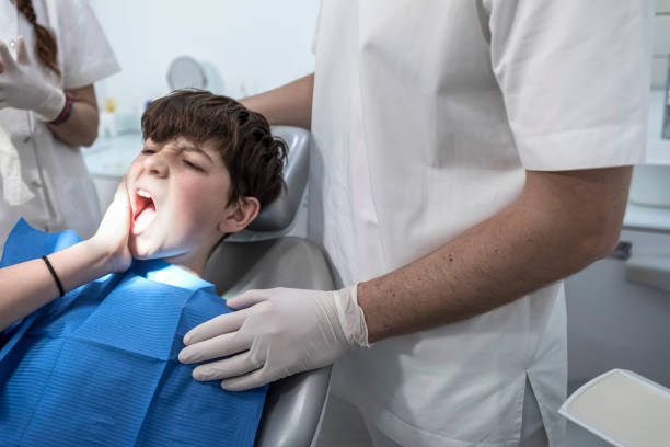 Best Emergency Tooth Extraction  in Treasure Island, FL